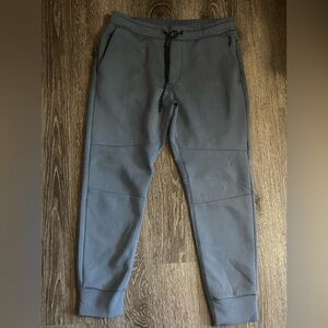 Men’s Medium American Eagle Pants
